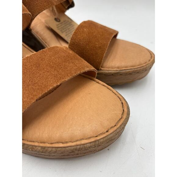 Børn Shoes EMILY BR0036037 Women's NEW Platform Sandals Tan US Size 9 NIB - Picture 2 of 11